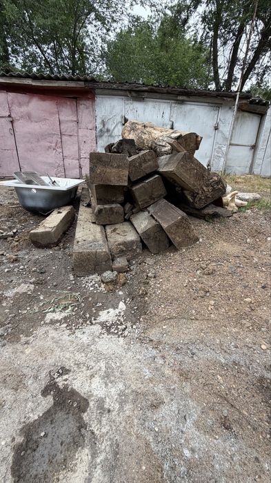 Продам брусчатку шпалы и ванну