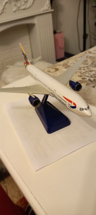 Самолет макет на British airways 1:250