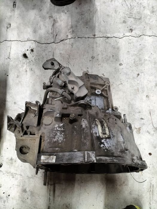 Ръчна скоростна кутия Renault Scenic 1.9DCI / Рено Сценик 1.9дци