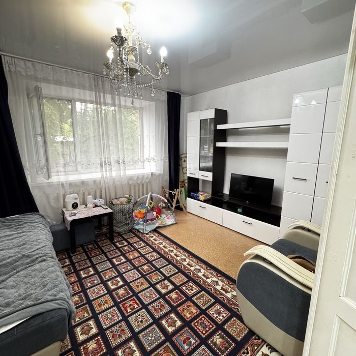 Продам 2 комн рвйон. Уют  3/5  63 м.кв