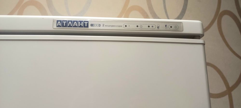 Продам холодильник