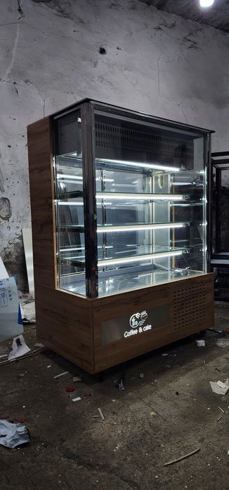 Витрина холодильник