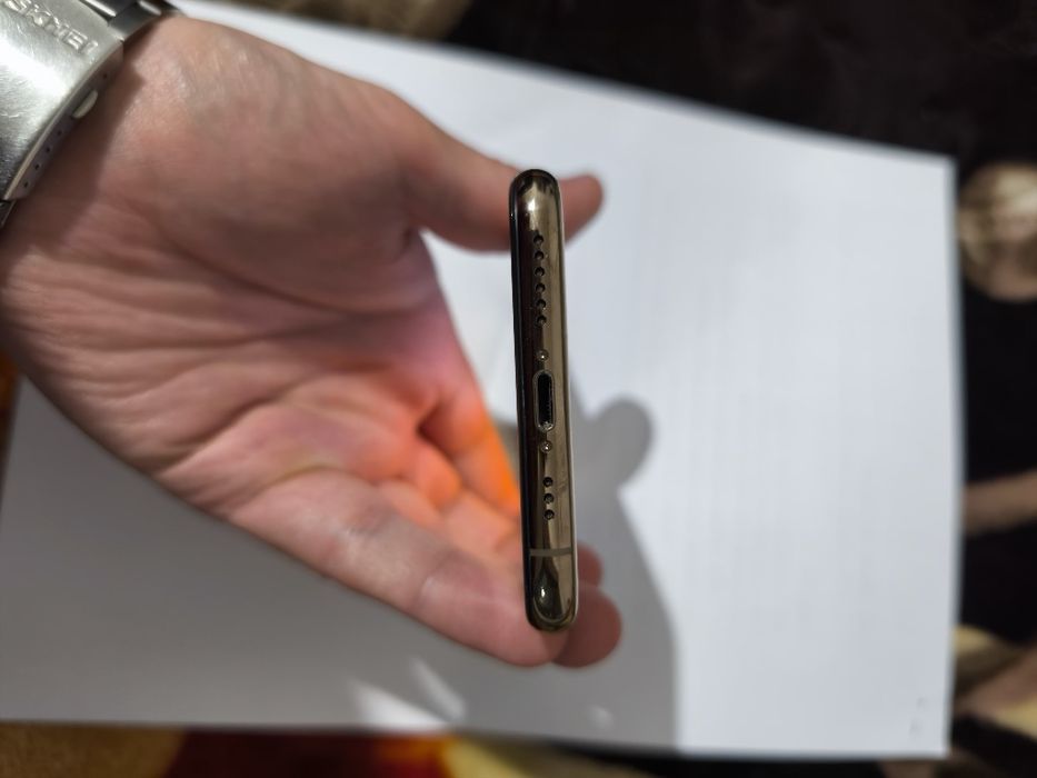 Iphone xs 64gb Icloud ga tushgan