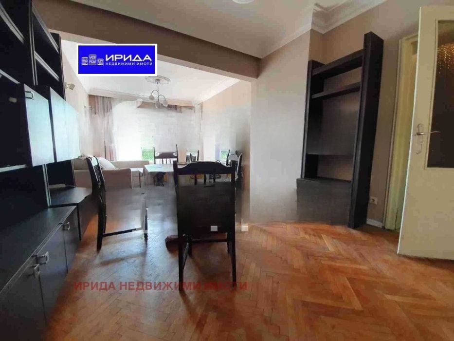 Продава се Тристаен апартамент в София, Център - 81 кв.м за 2141 €/кв.м - Снимка #1