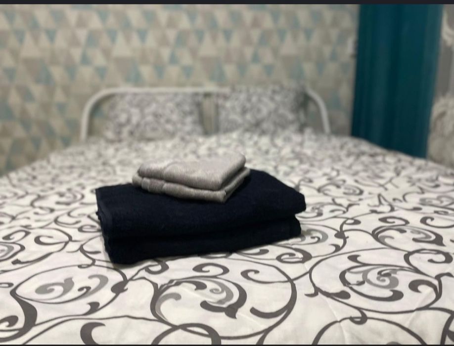 2  КОМНАТНАЯ  посуточно