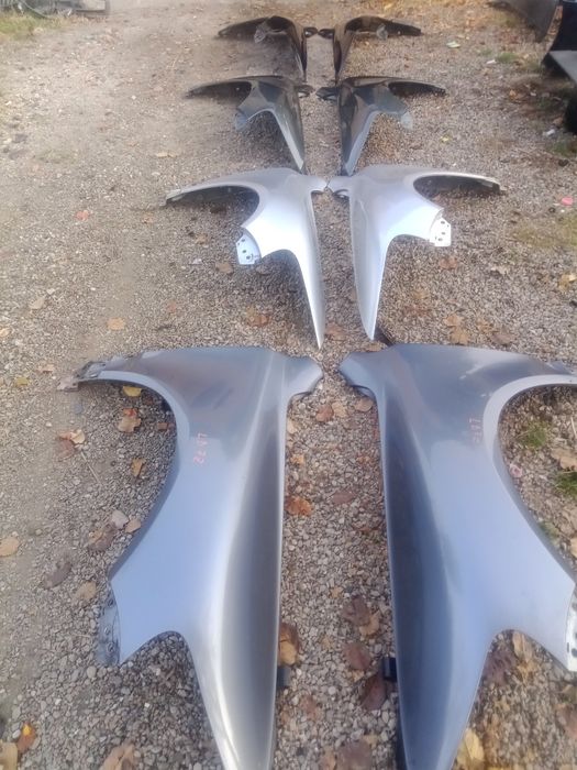 Vând aripa/aripi fata stanga/dreapta vw touareg 7L 2003-2007