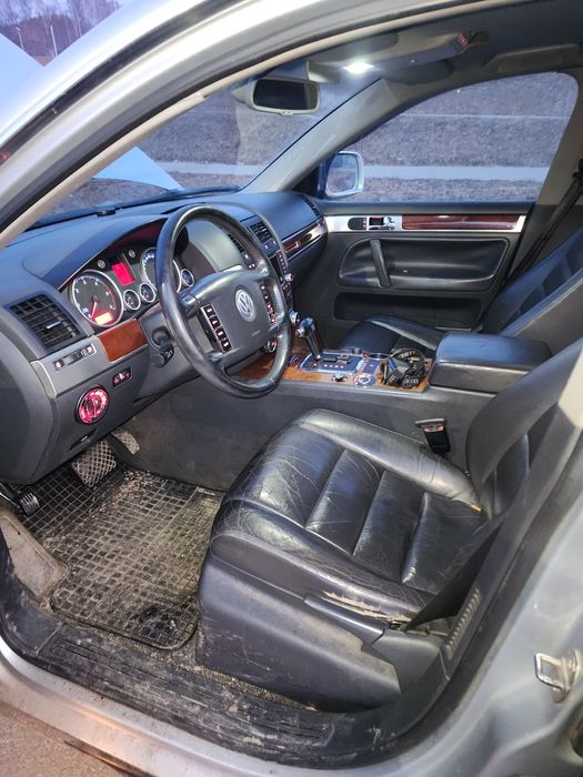 Vând schimb touareg 2,5 175cp