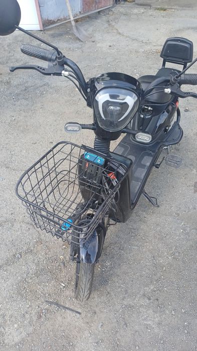 Електрически скутер