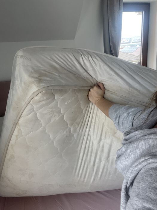 Saltea cu arcuri 160 x 200