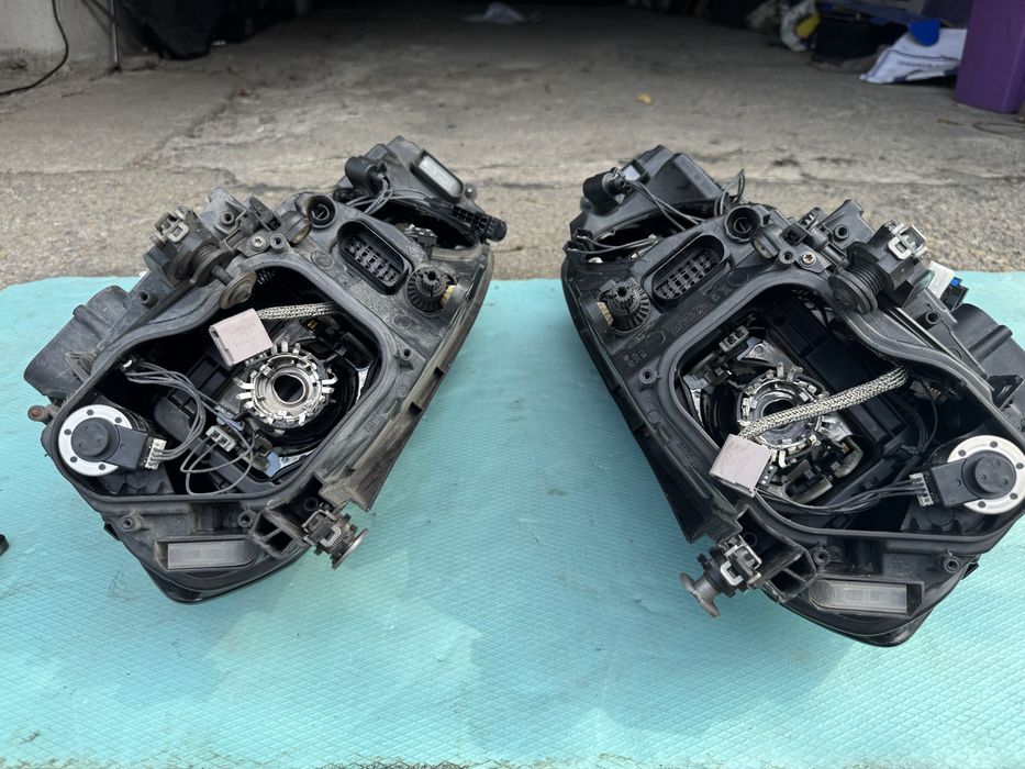 Golf 7 комплект фарове ксенон Валео