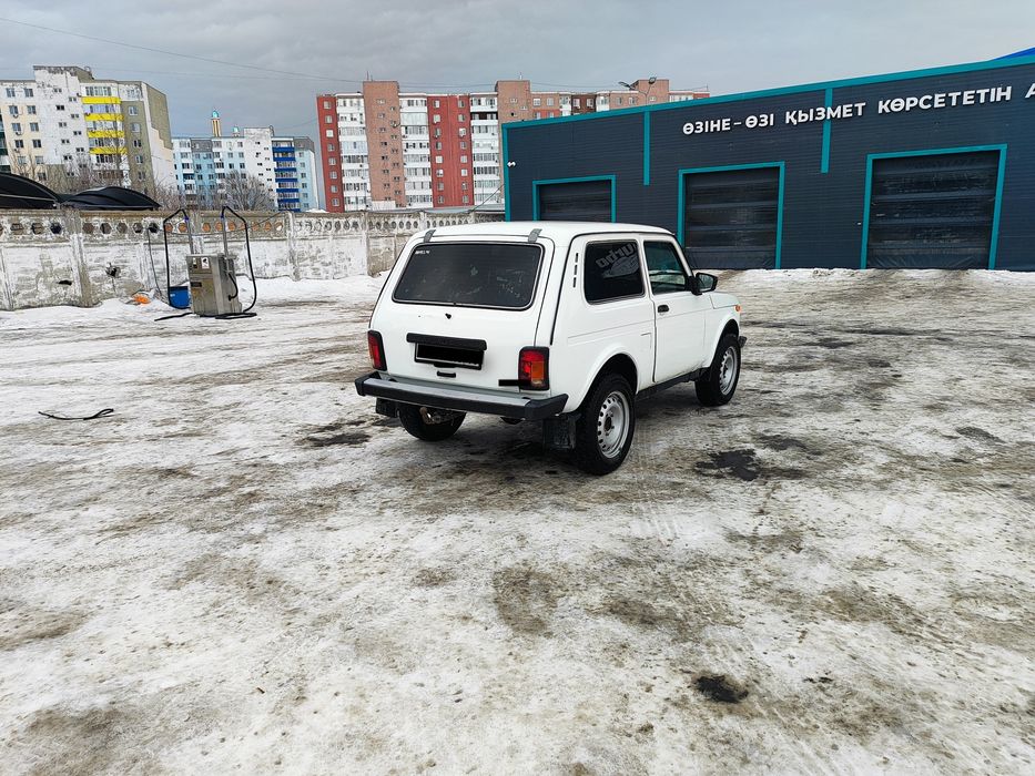 Продам ниву на активном ходу