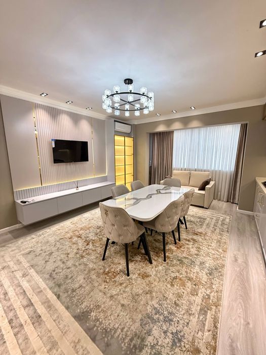 Квартира 3в4х комнатная Алайский Ц-2