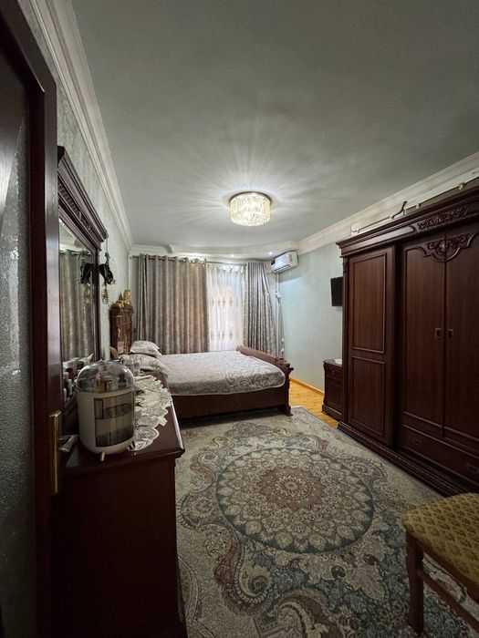 Продам 4х комнатный банковский дом Чилонзар Ц