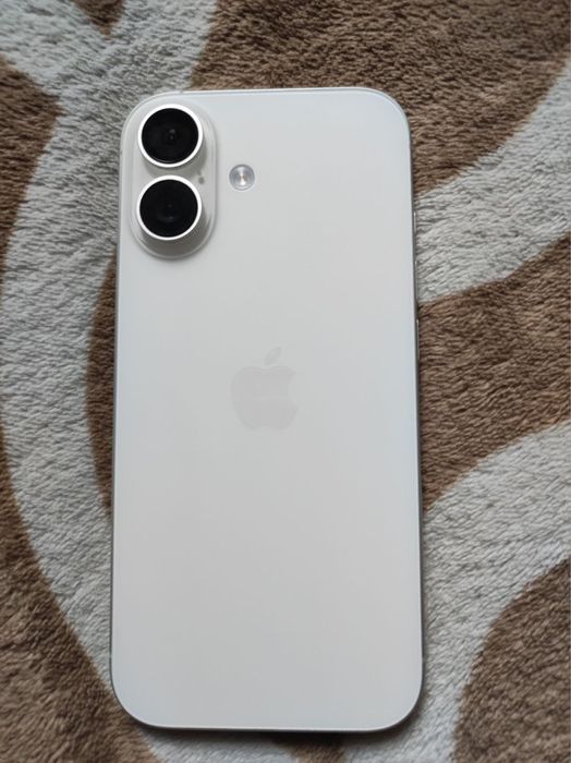 Iphone 17 256гб белый