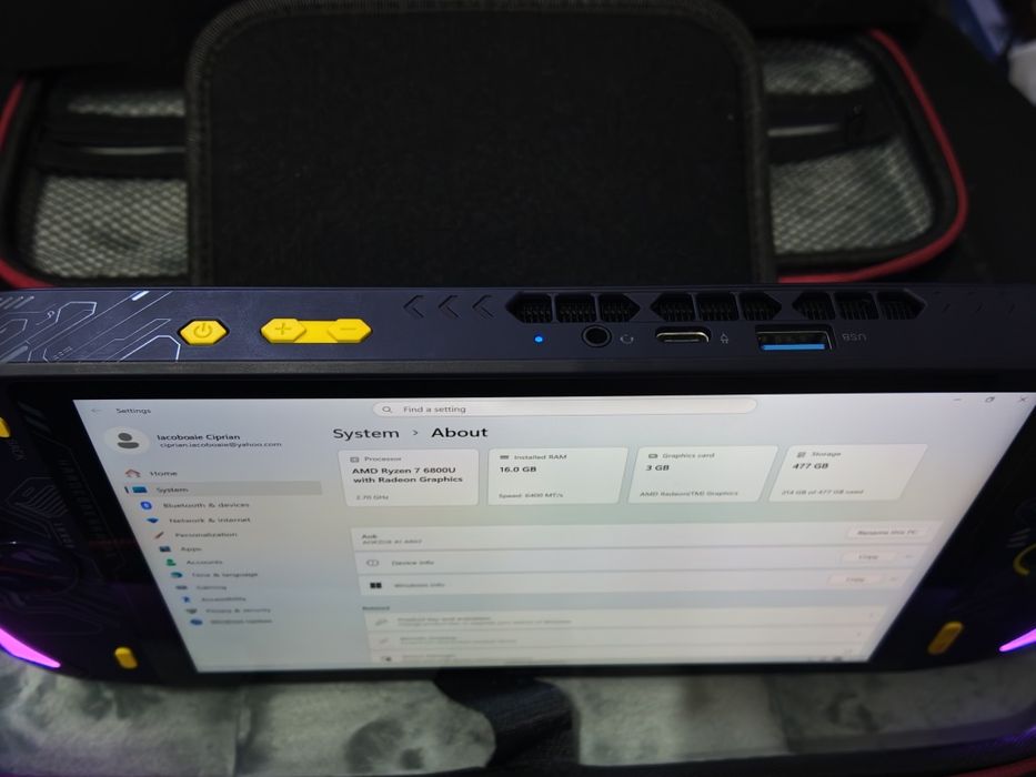 AokZoe A1 - Ryzen 6800U, FHD 8 inch, 16GB ram, 512GB SSD