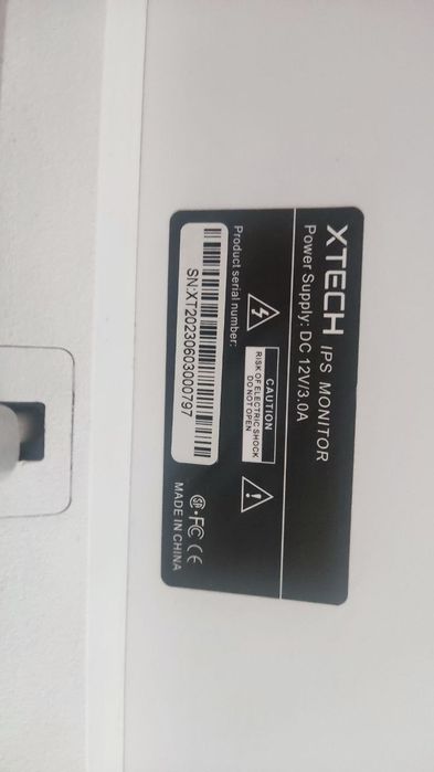 Monitor kompyuterniy