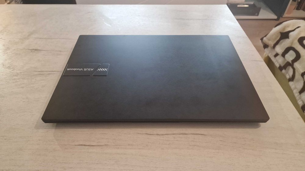 Лаптоп Asus Vivobook 16 инча OLED 3.2k (3200 x 2000), 120 Hz. X1605ZA