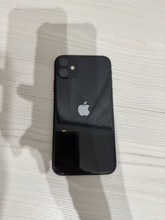 Айфон 11 72% акб