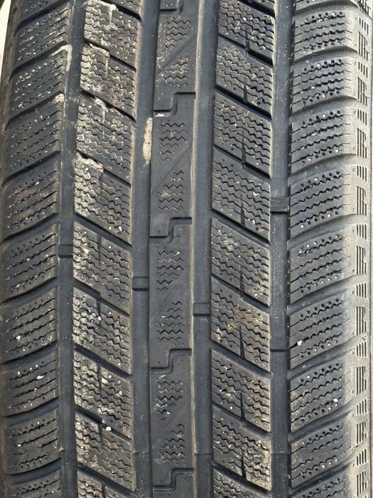 Комплект с диской 215/60/16