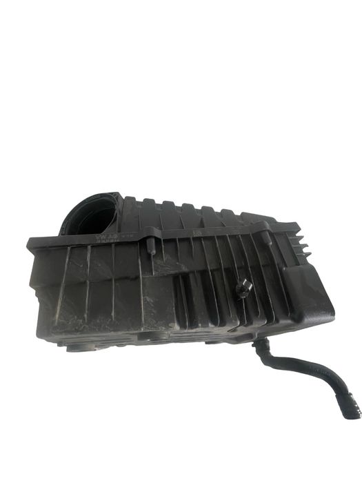 Capac Carcasa Filtru De Aer Volkswagen Passat 3G2 2014 - > 3Q0129601D