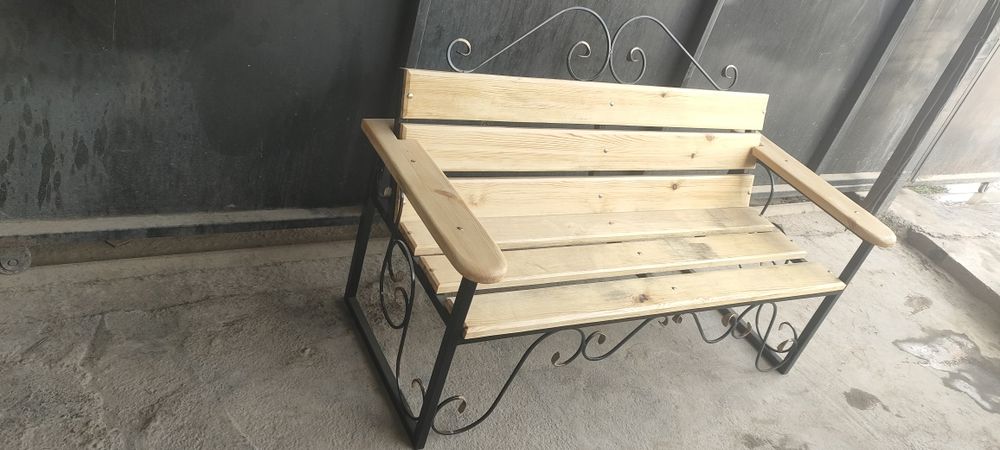 Садовые скамейки