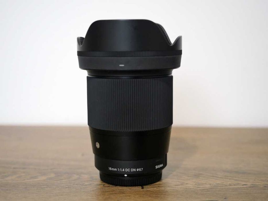 Sigma 16mm f/1.4 DC DN Contemporary - Micro 4/3
