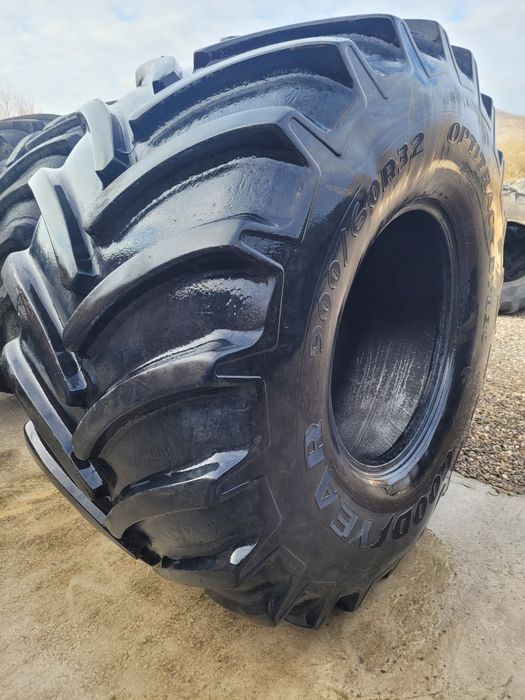 Cauciuc Combină Goodyear 900/60 R32