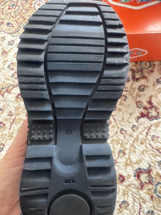 демисезонные ботинки на мальчика 25 р