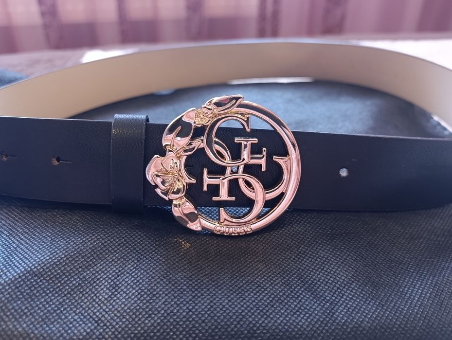 Нов колан на guess