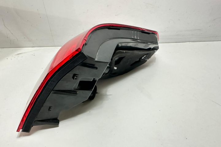 Stop stanga Mercedes-Benz E-Class W212 (facelift)