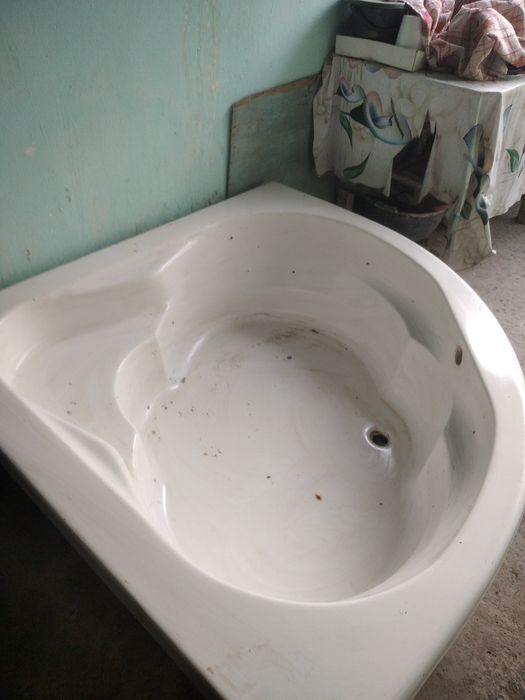 Ванна сотиладижакузи