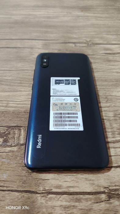 Redmi 9 A ishlashi yaxshi ayol kishi ishlatgan sinmagan ochilmagan