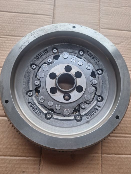 Volanta masa dubla dsg Ca NOUA 2.0 Tdi Vw Golf 5 6 Passat B6,Cc A3 Eos