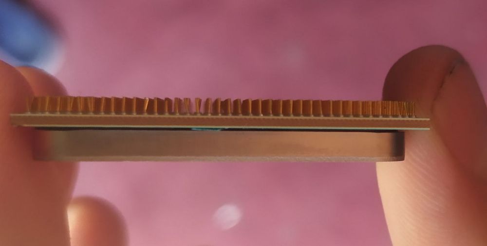 Protsessor AMD ATHLON  200GE
Model: AMD Athlon 200GE
Yadro/Thread: 2