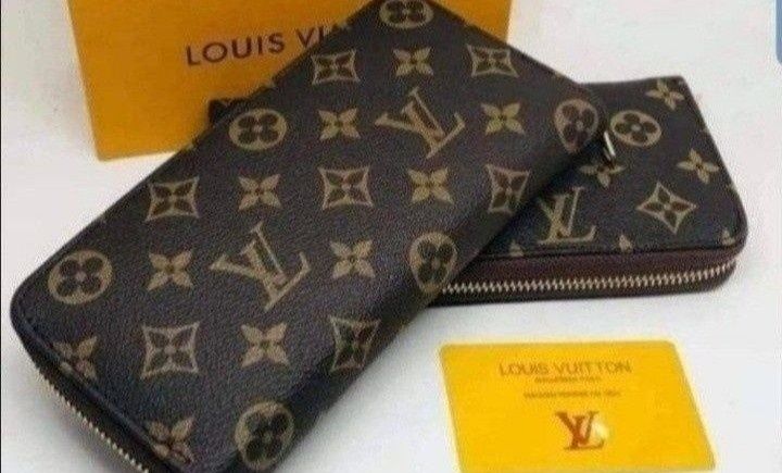 Geanta Louis Vuitton +portofel, saculet, etichetă