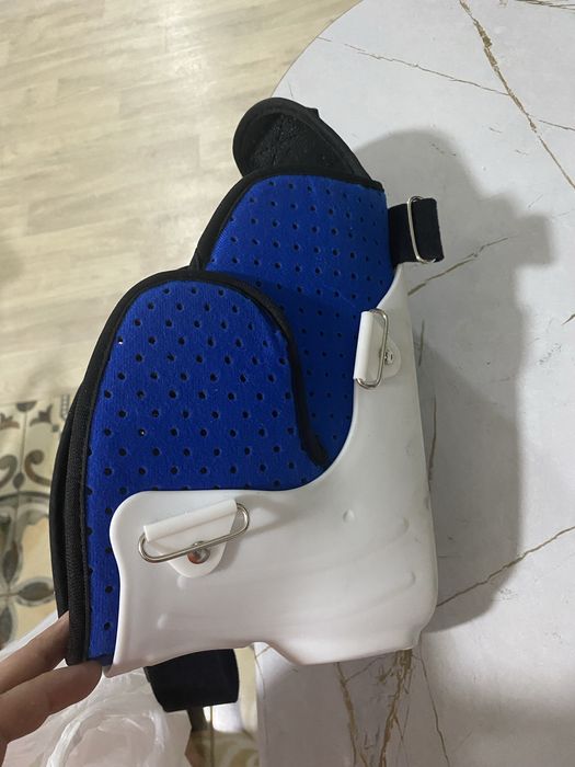 ортопедический корсет для ноги