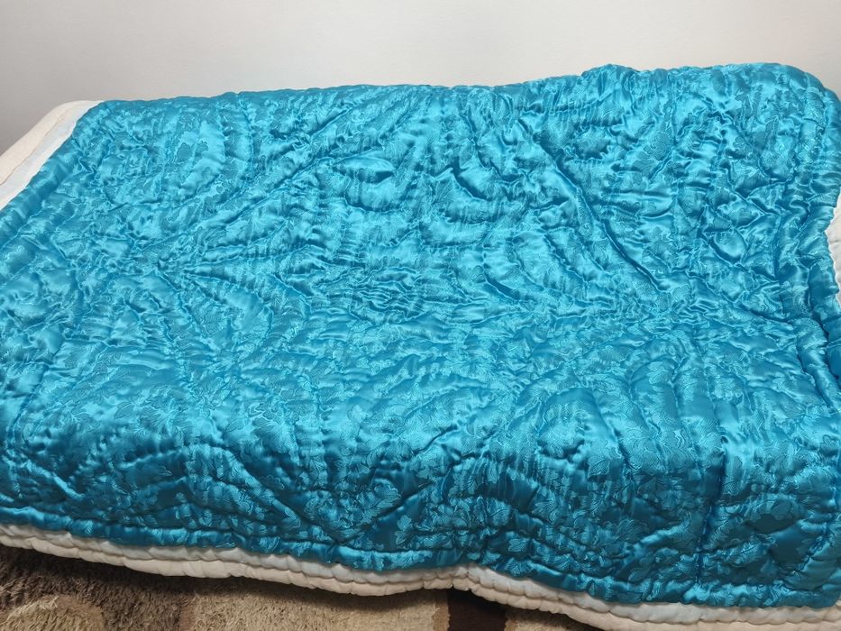 Юргани в син цвят