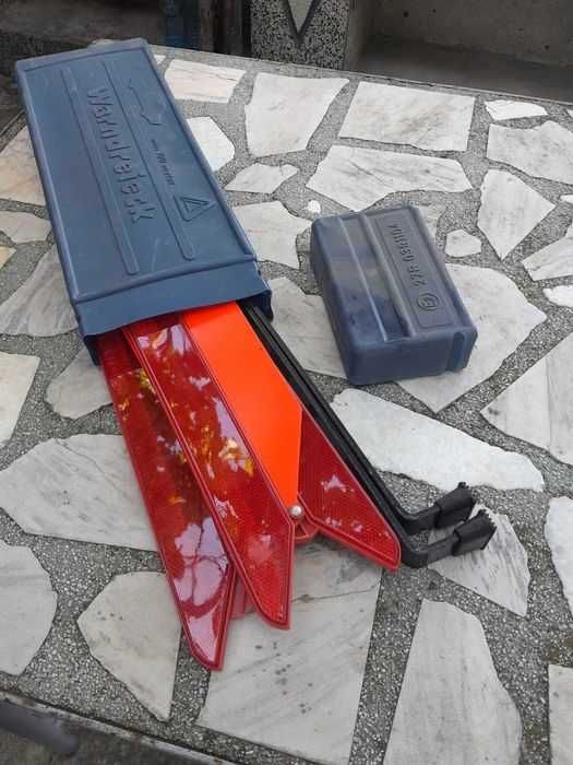 Бидони 60л.,25л.,реотани,макара и триъгълник при авария