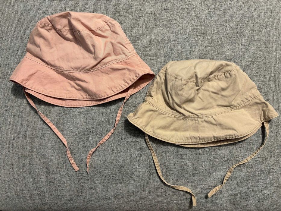 Palarii de soare H&M (set de 2) - masura 98/104