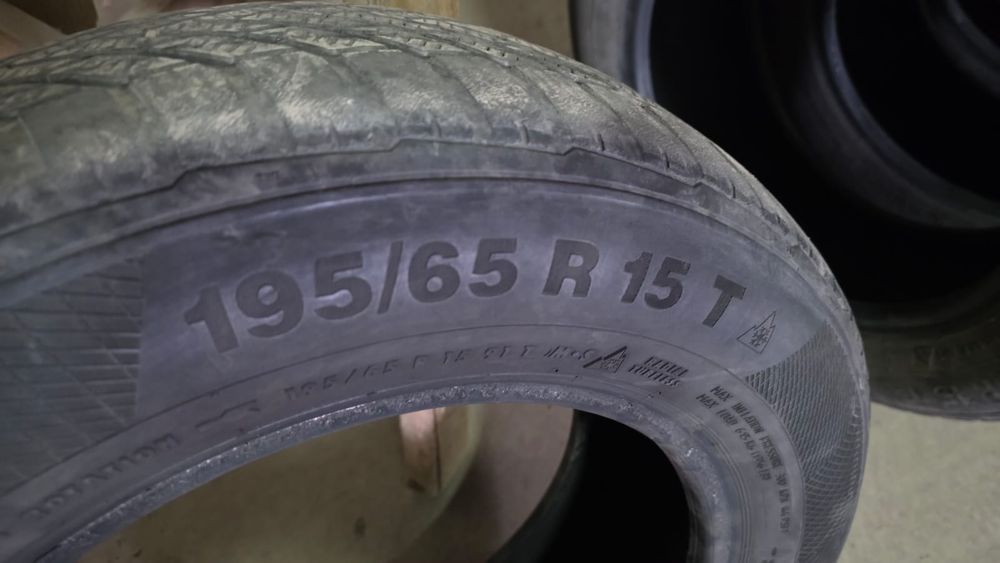 Шины Continental 195/65/15. Комплект 4 шт.