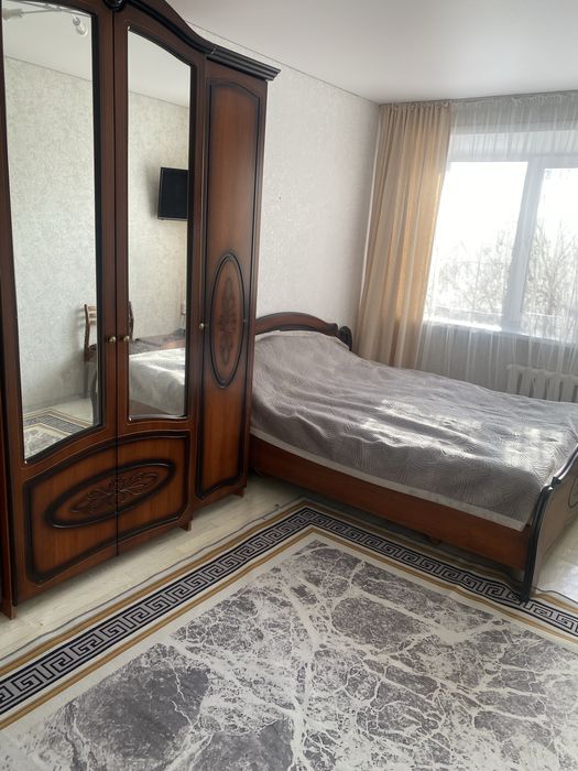 Сдам по суточно 1 комнатную квартиру в Боровом в центре