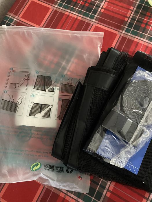 Plasa/perdea magnetica anti-insecte