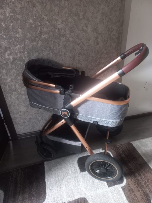 Продам коляску в отличном состоянии