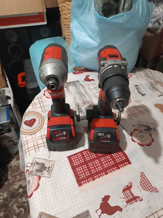 Комплект винтоверти Milwaukee CBLID и CBLPD