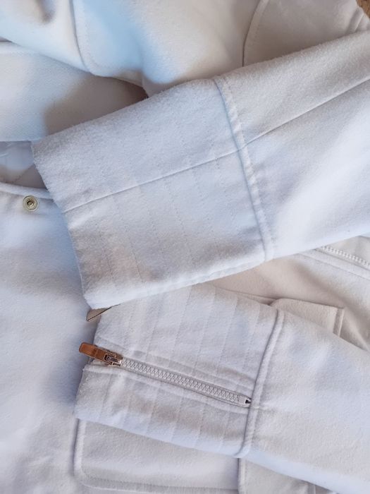 Дамско  елегантно  бяло палто