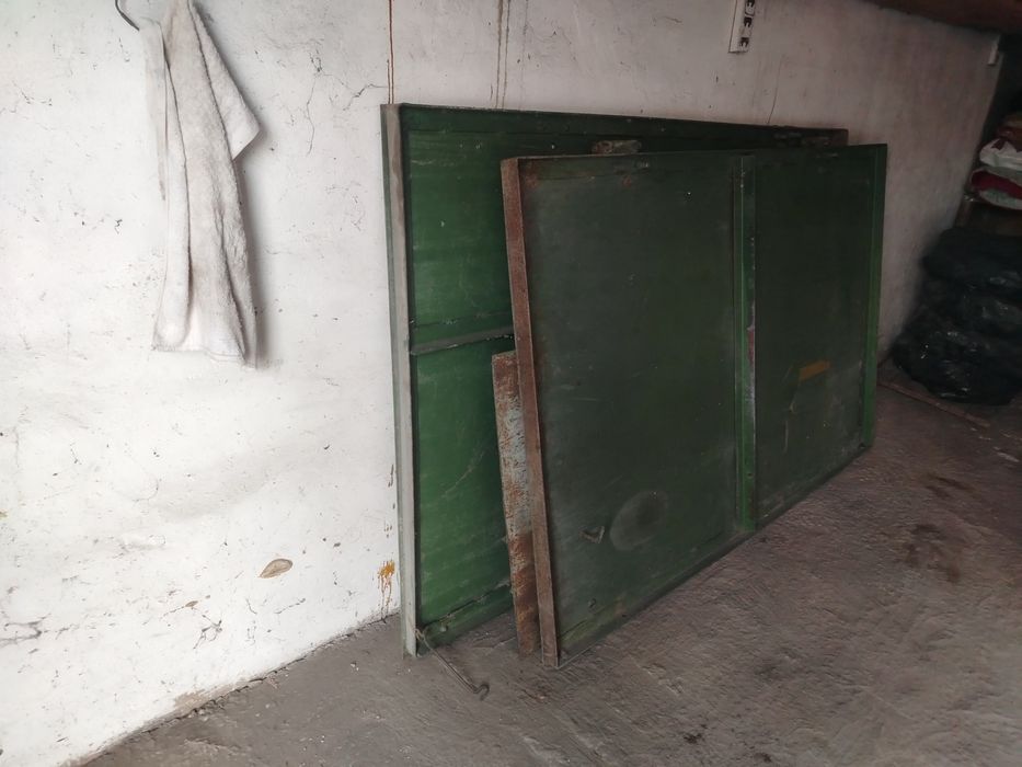 Ворота гаражные.