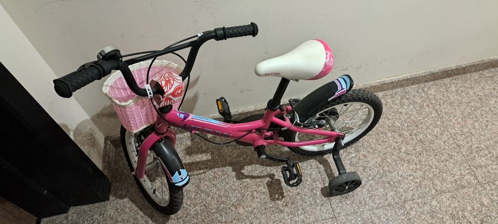 Дамско колело Варан, в отлично състояние, почти не е карано!