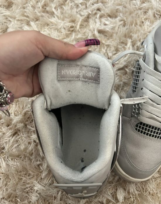 Jordan 4 Frozen Moments