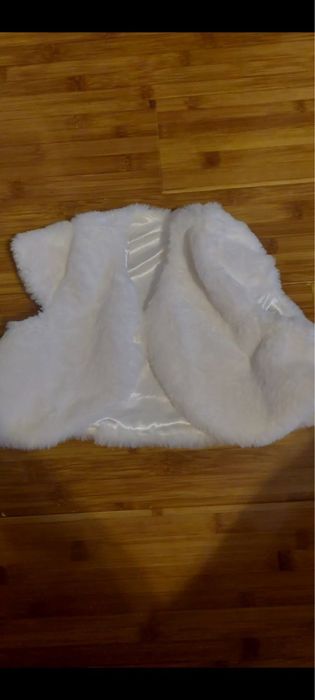 Fetita măsură 98...62 ron