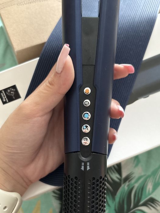 Dyson, Airstrait